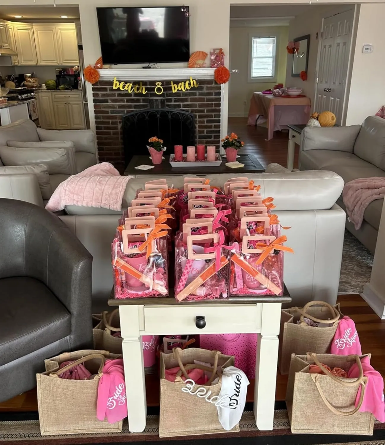 8 Pcs Burlap Tote Bags Bulk, Reusable Jute Tote Bag with 10Yd Ribbon Waterproof Beach Tote Bag for Shopping Bridesmaid Gifts Bags 12.2''x10.6''x6.3''