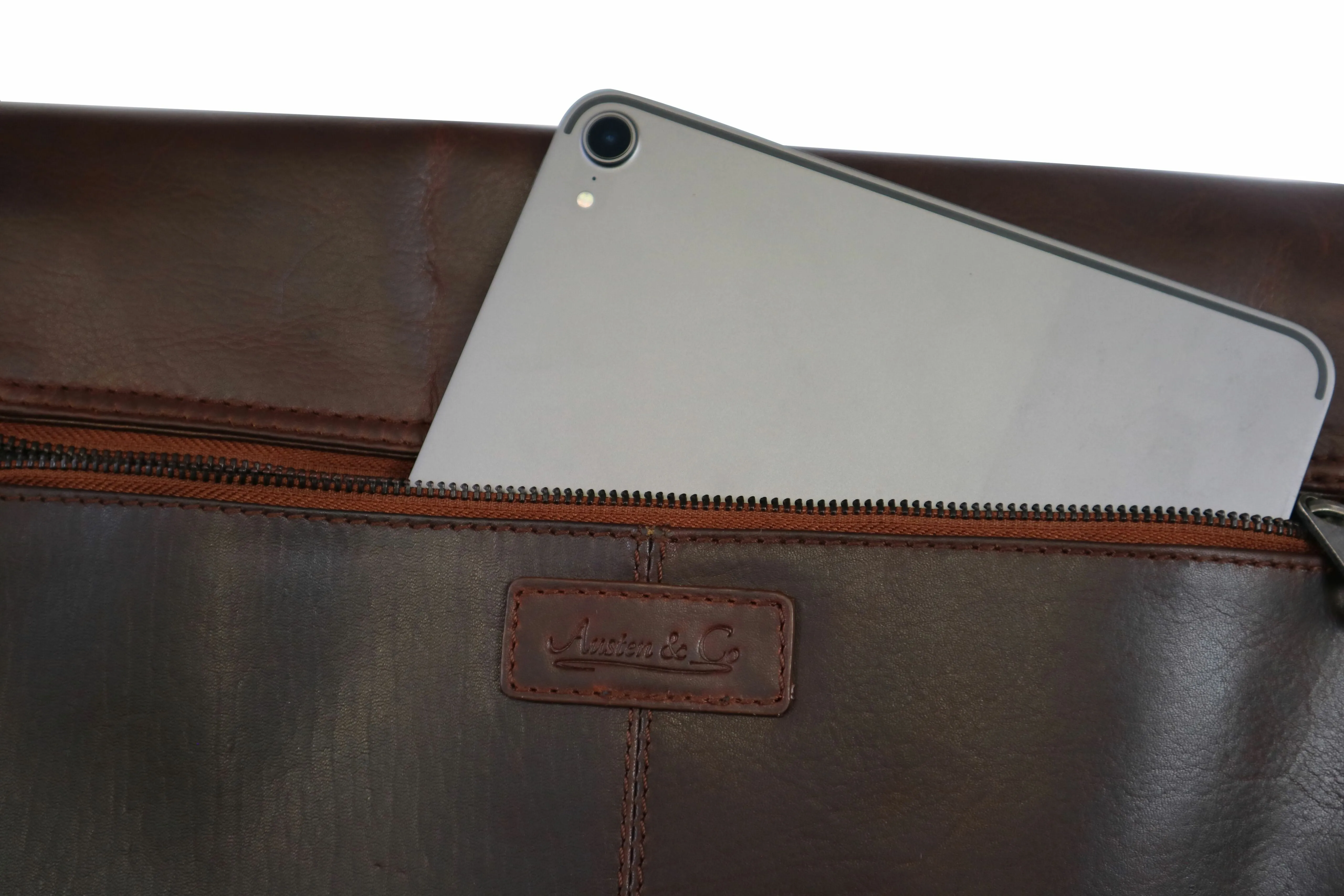 Austen & Co Tan Brown Leather Messenger Bag