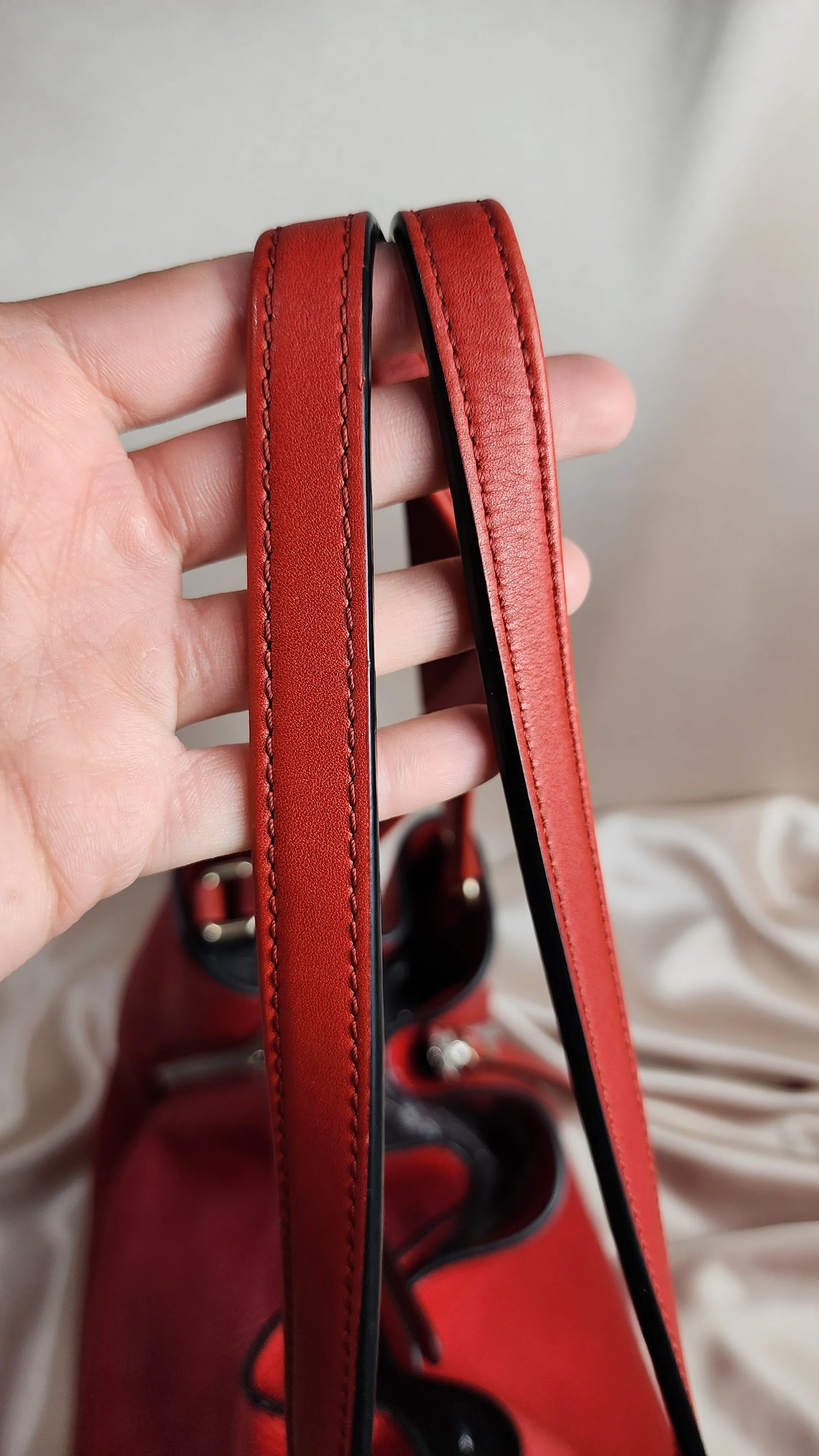 Burberry Red Leather Large Shoulder Bag - 0733