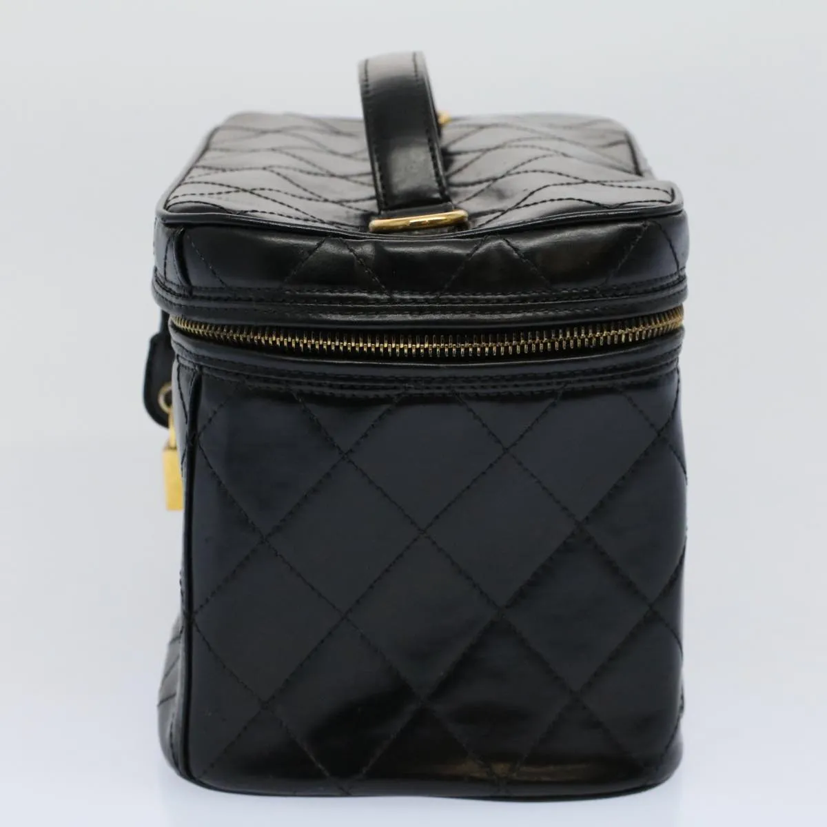 CHANEL Vanity Cosmetic Pouch Patent leather Black CC Auth bs10201