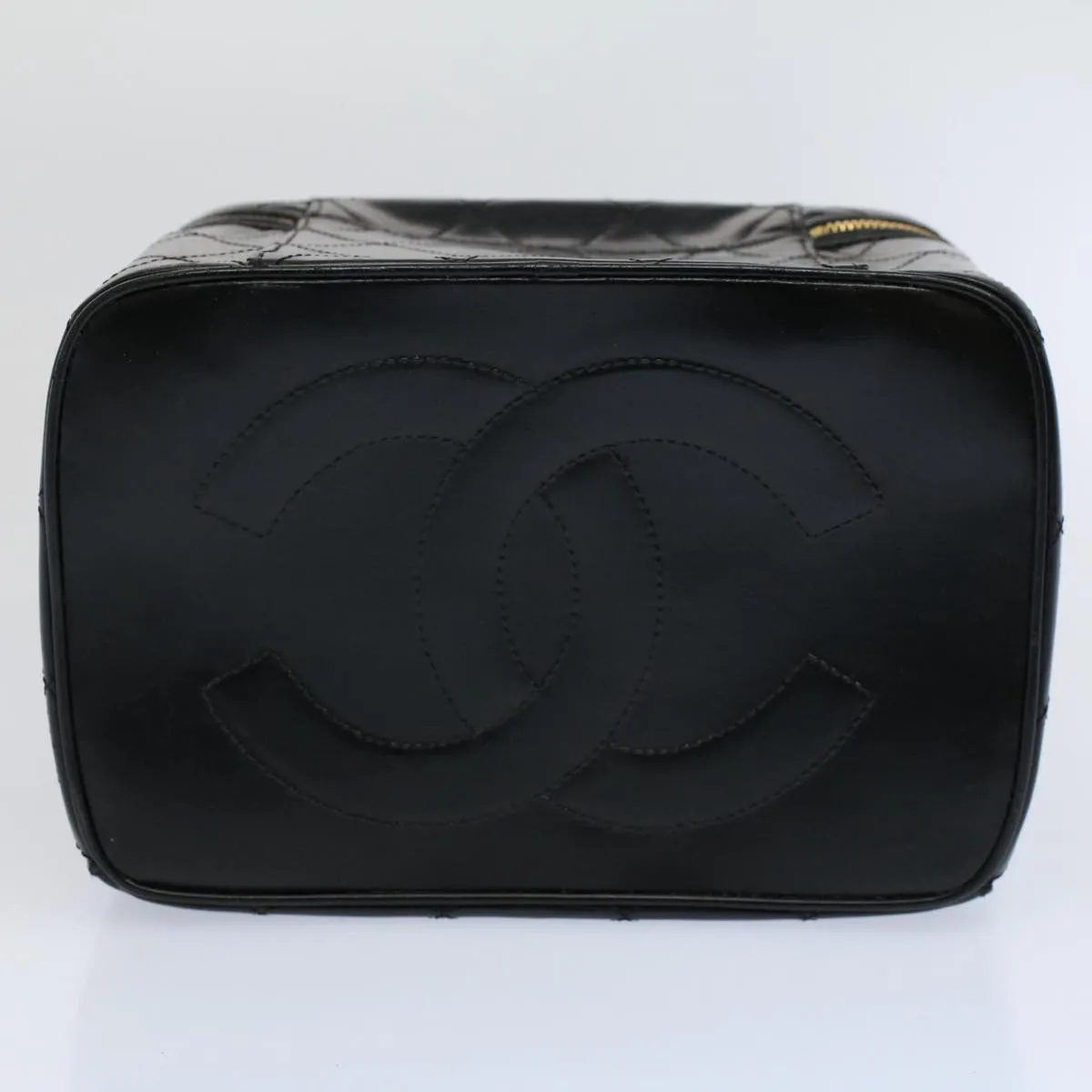 CHANEL Vanity Cosmetic Pouch Patent leather Black CC Auth bs10201