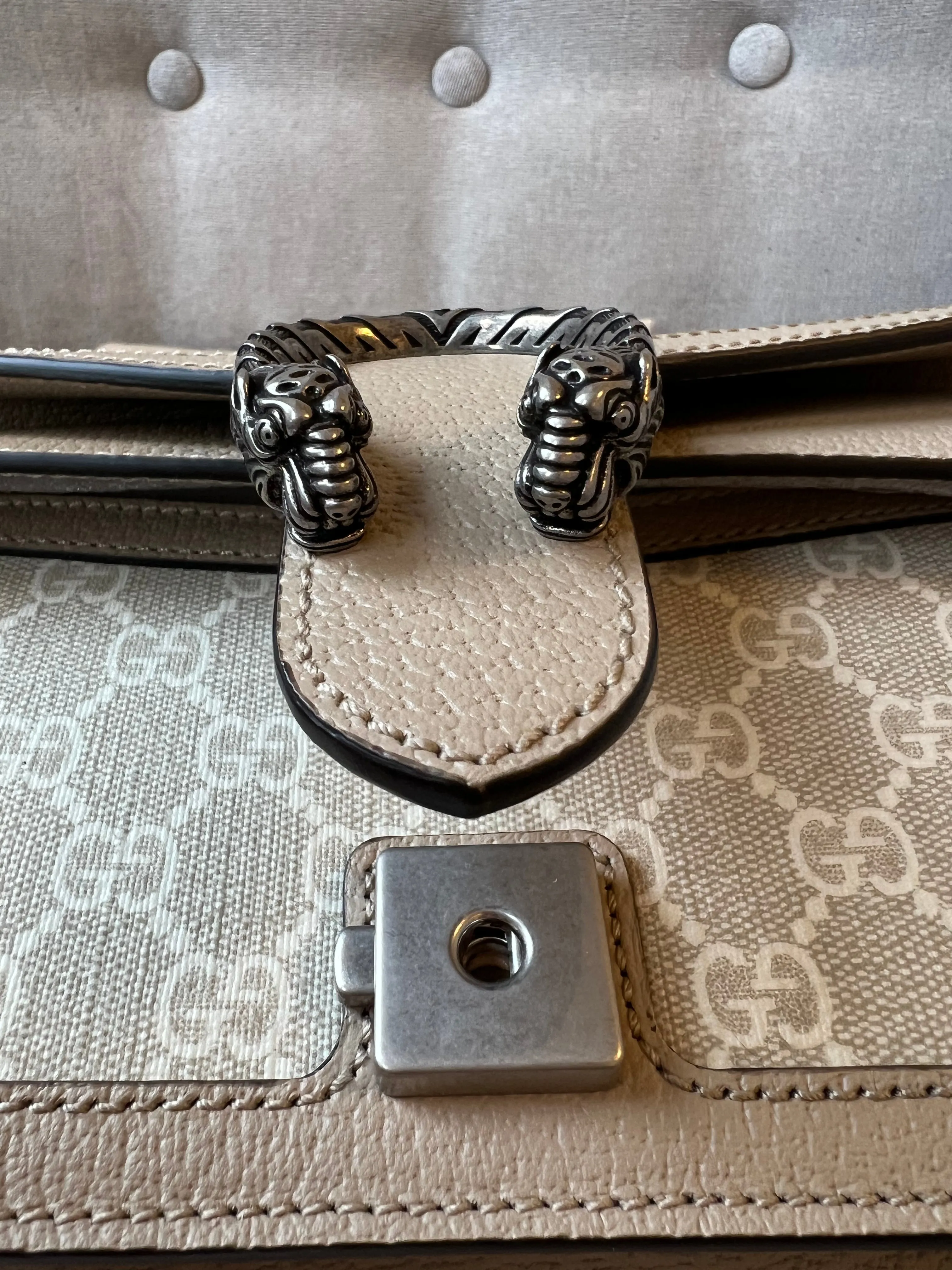 Gucci Dionysus GG Small Shoulder Bag in White and Beige Canvas (RRP £2,130)