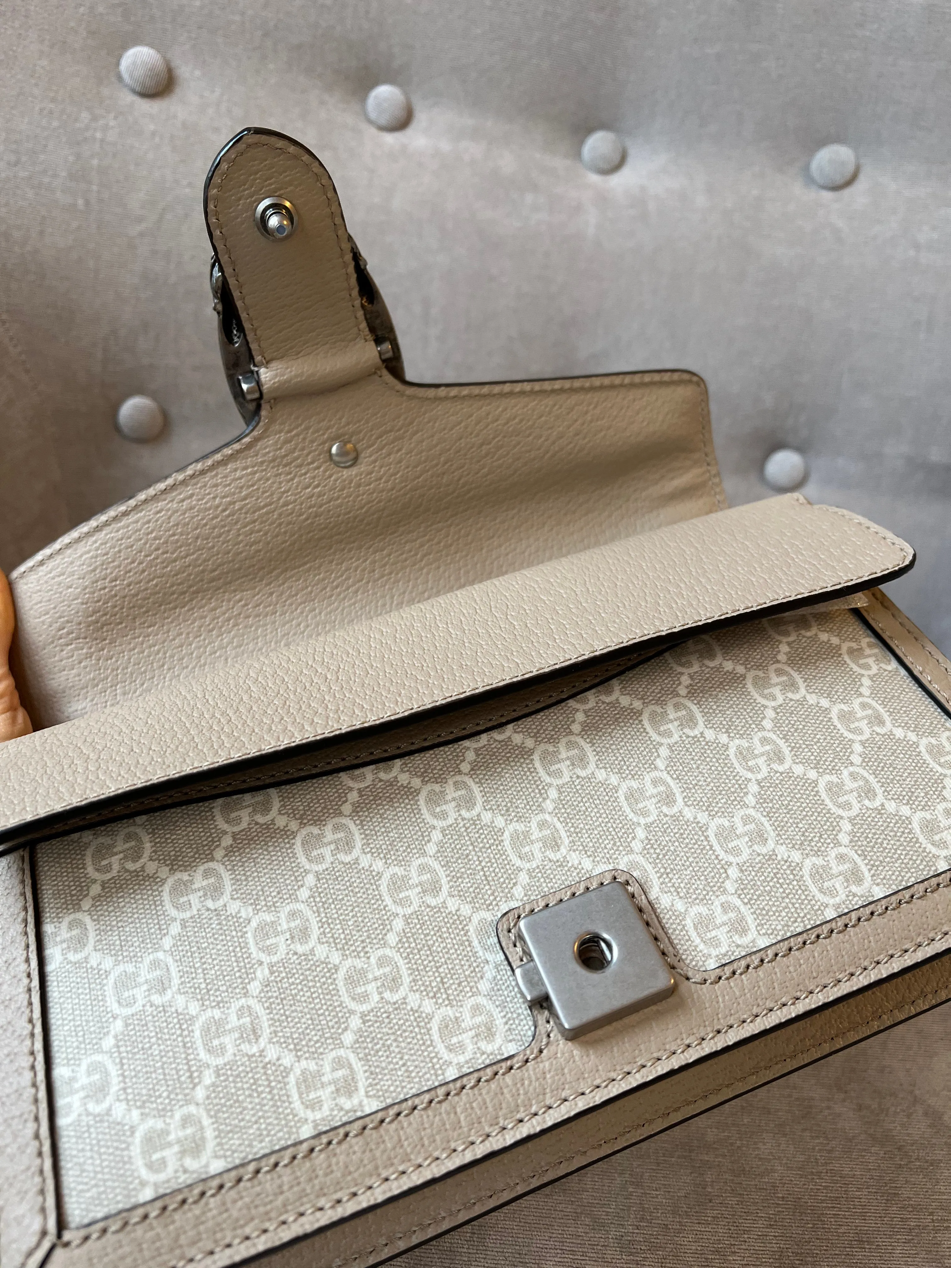 Gucci Dionysus GG Small Shoulder Bag in White and Beige Canvas (RRP £2,130)