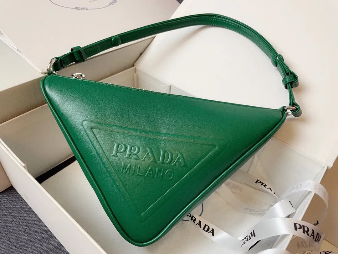 PD166 Triangle Leather Pouch / 10.2x6.3x2inch