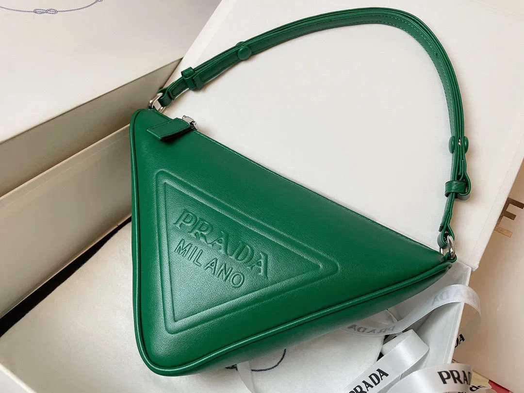 PD166 Triangle Leather Pouch / 10.2x6.3x2inch