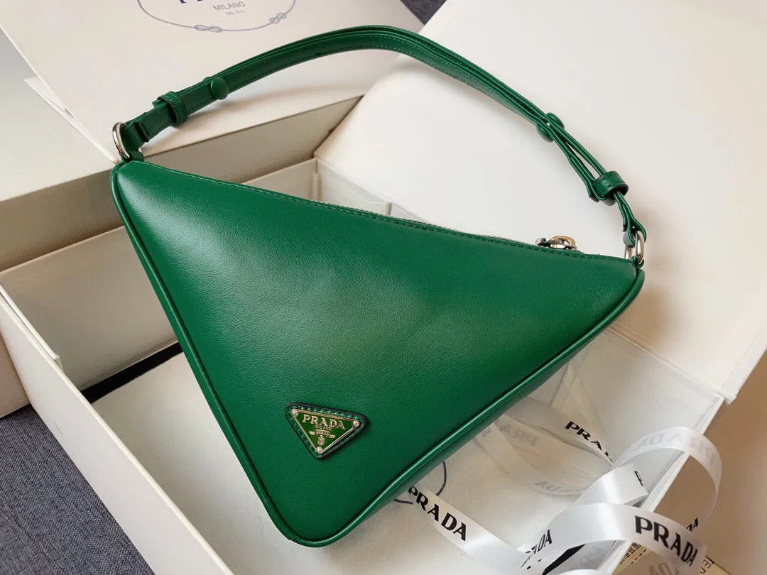 PD166 Triangle Leather Pouch / 10.2x6.3x2inch
